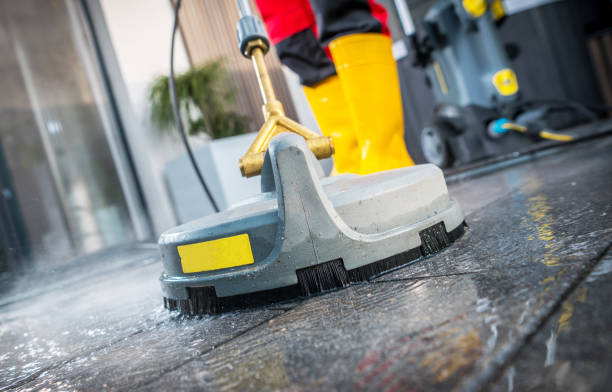 Best Sidewalk Pressure Washing  in Clinton, WA